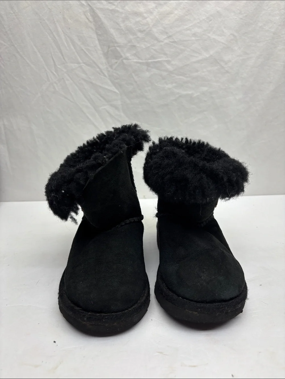 UGG boots for toddler girl, SZ 9, box 72